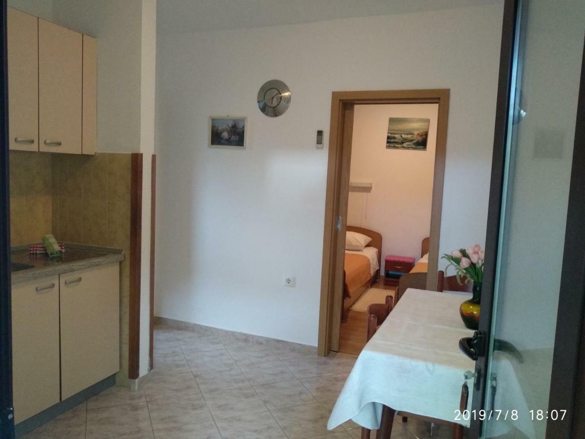 Kontin1 Apartment สตารีกราด ภายนอก รูปภาพ