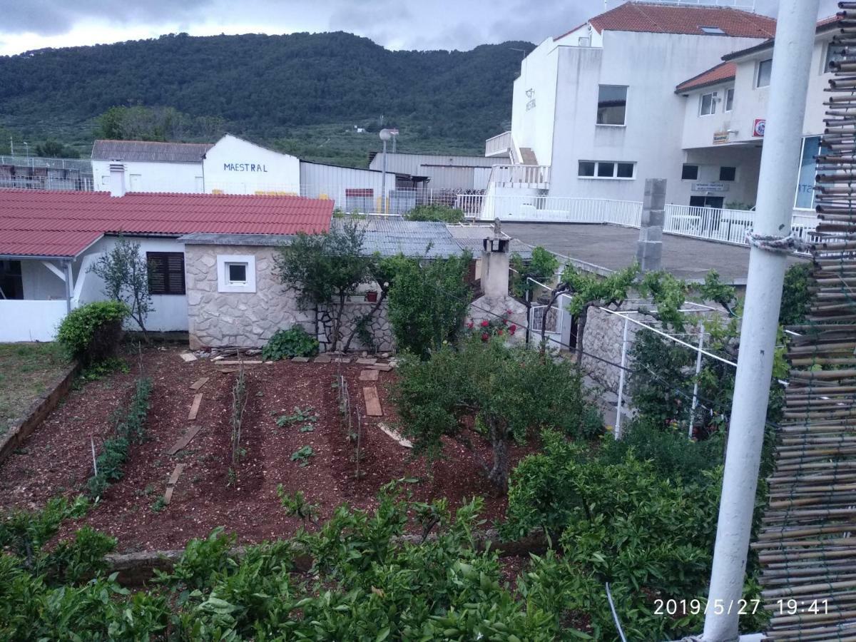 Kontin1 Apartment สตารีกราด ภายนอก รูปภาพ